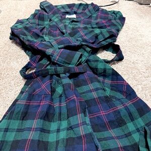 Old Navy Green and Blue Plaid Garment